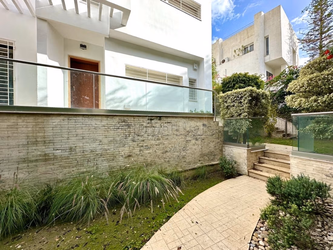 Villa s5 indepandante avec jardin