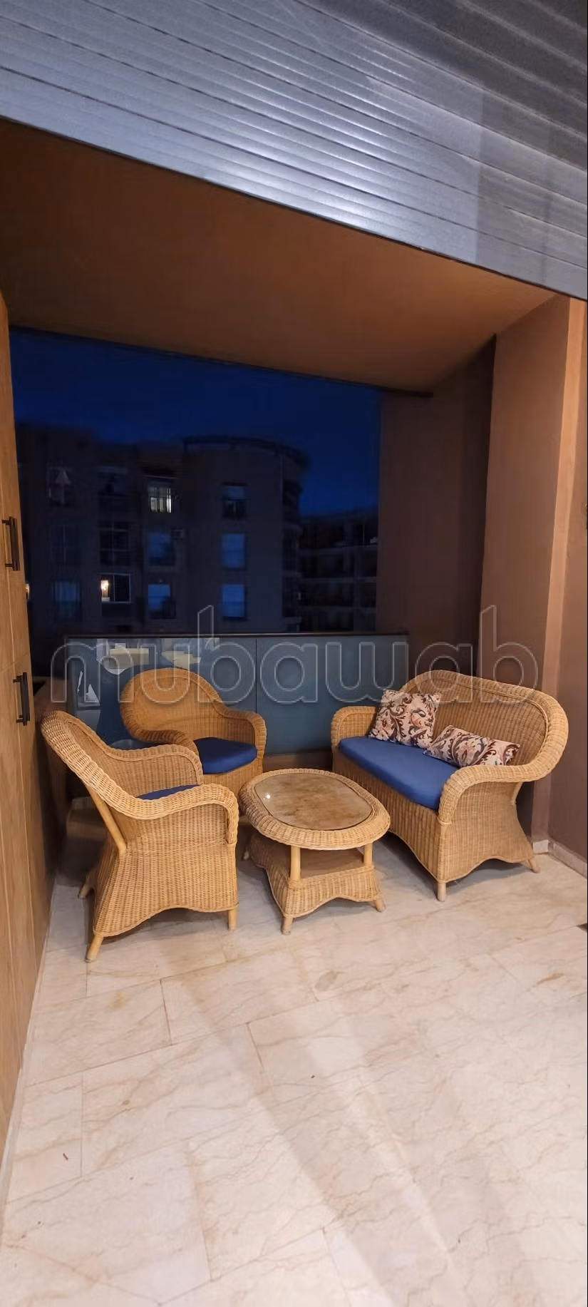 Appartement entièrement meublé à louer longue durée