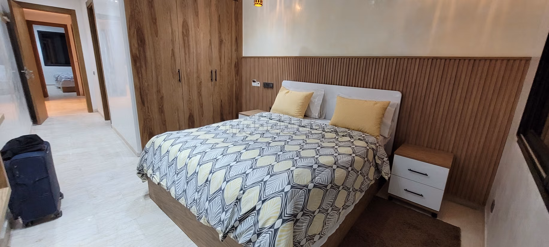 Appartement entièrement meublé à louer longue durée