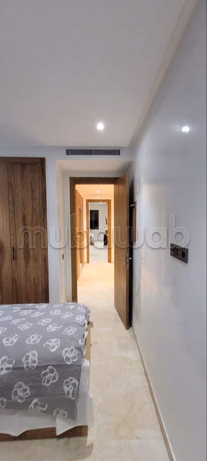 Appartement entièrement meublé à louer longue durée