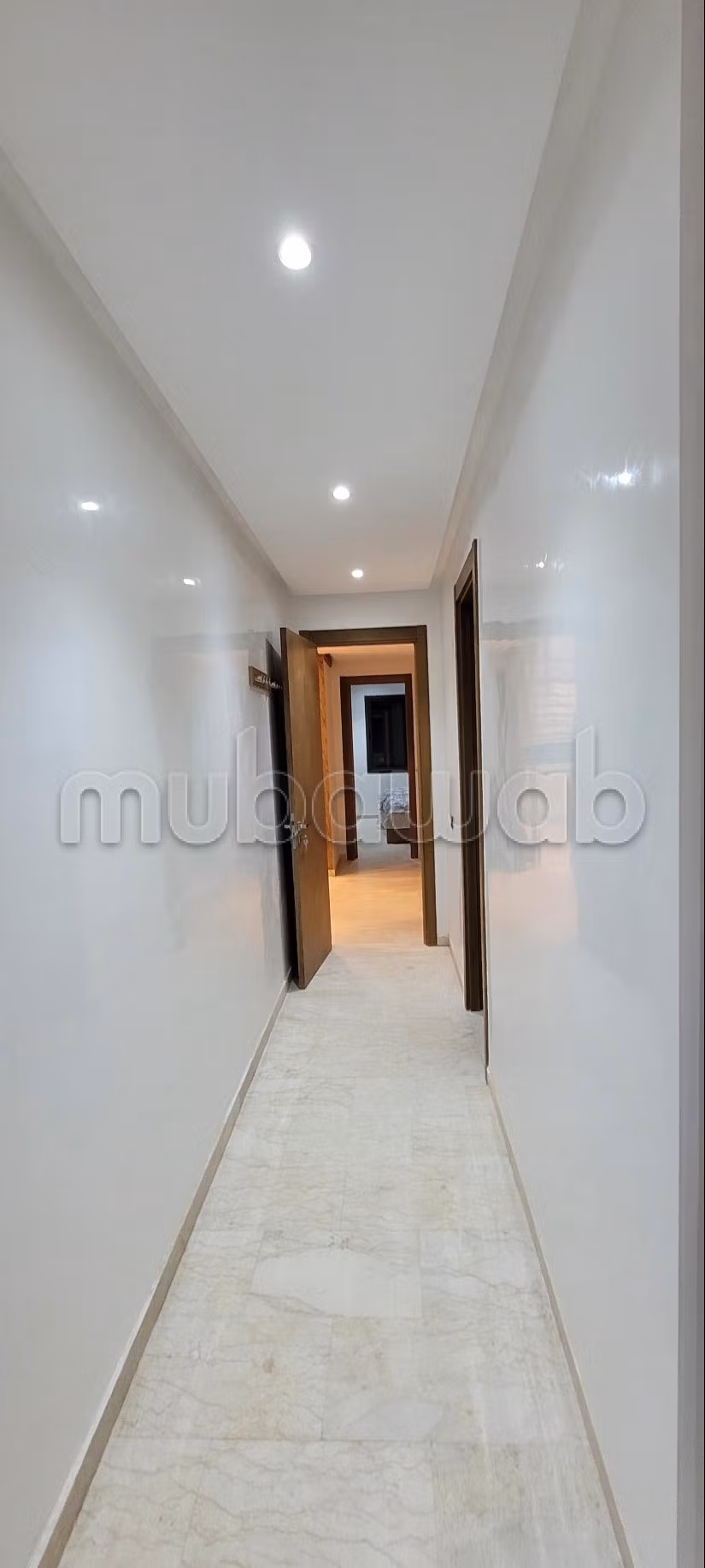 Appartement entièrement meublé à louer longue durée