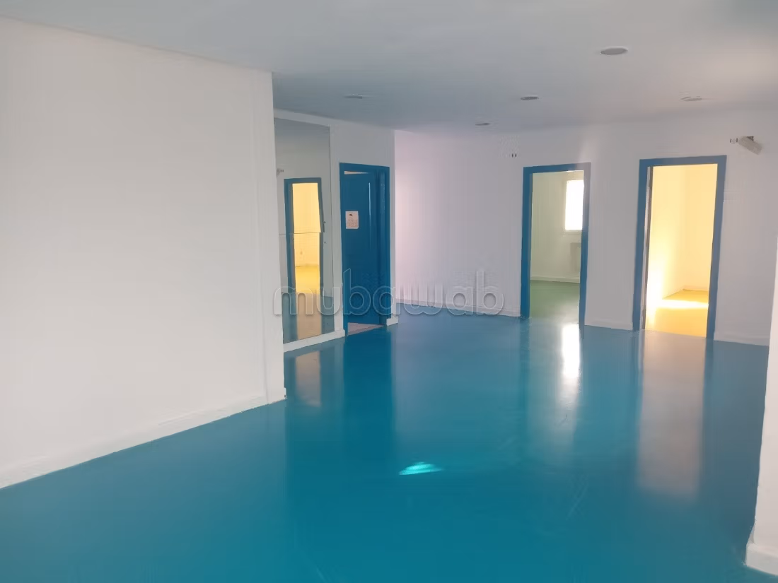Selling a villa in El Omrane Franceville