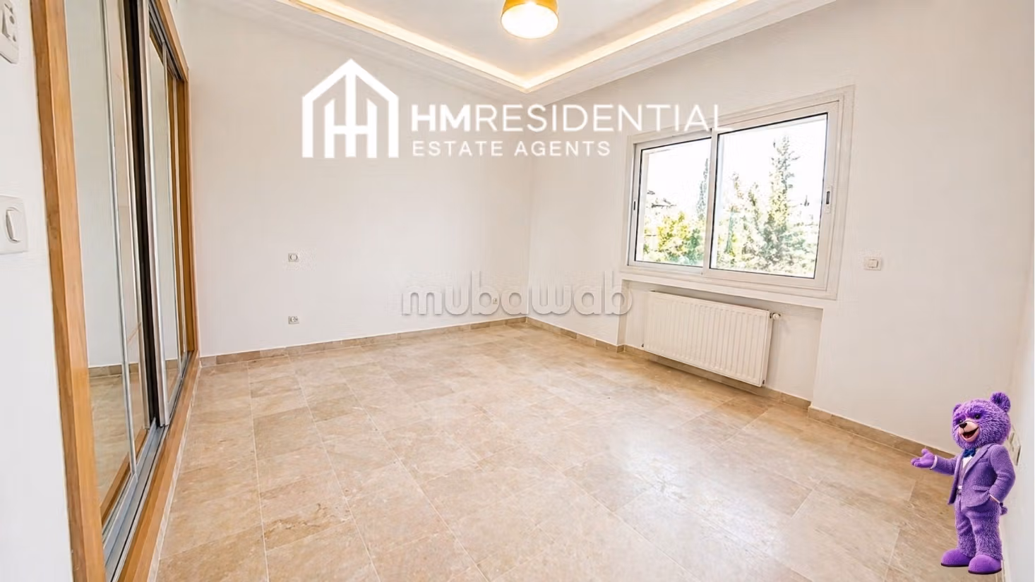 Triplex in residence with parking - Empty rental
