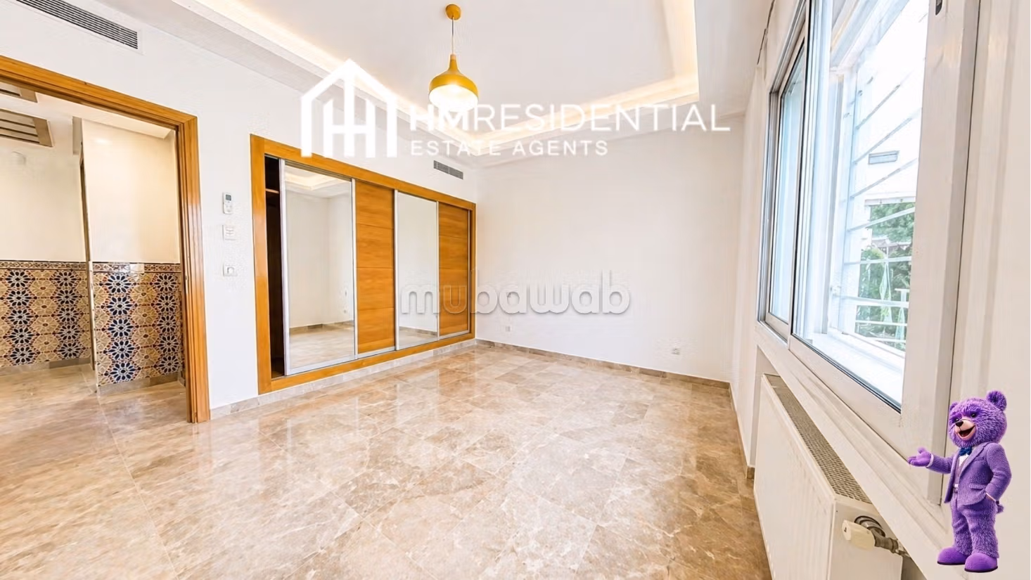 Triplex in residence with parking - Empty rental