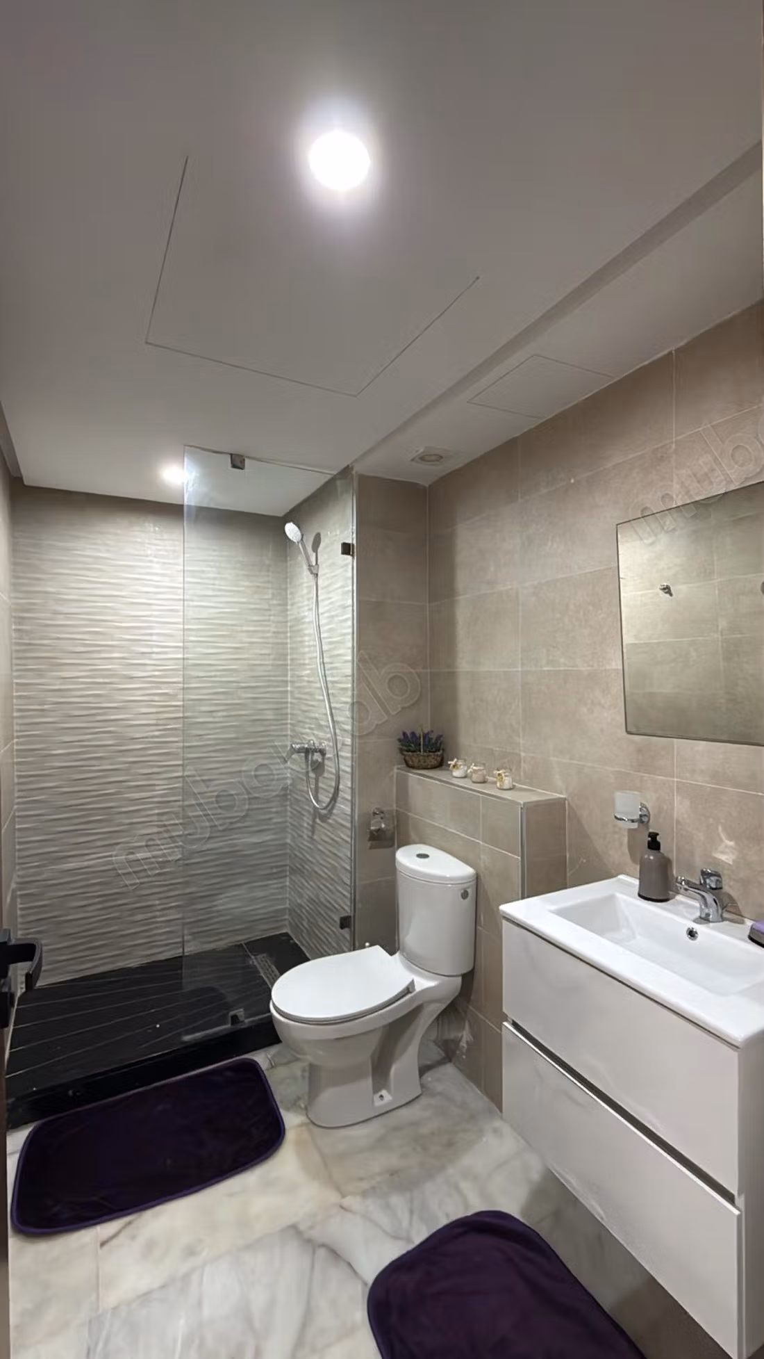 Apartamento amueblado con piscina