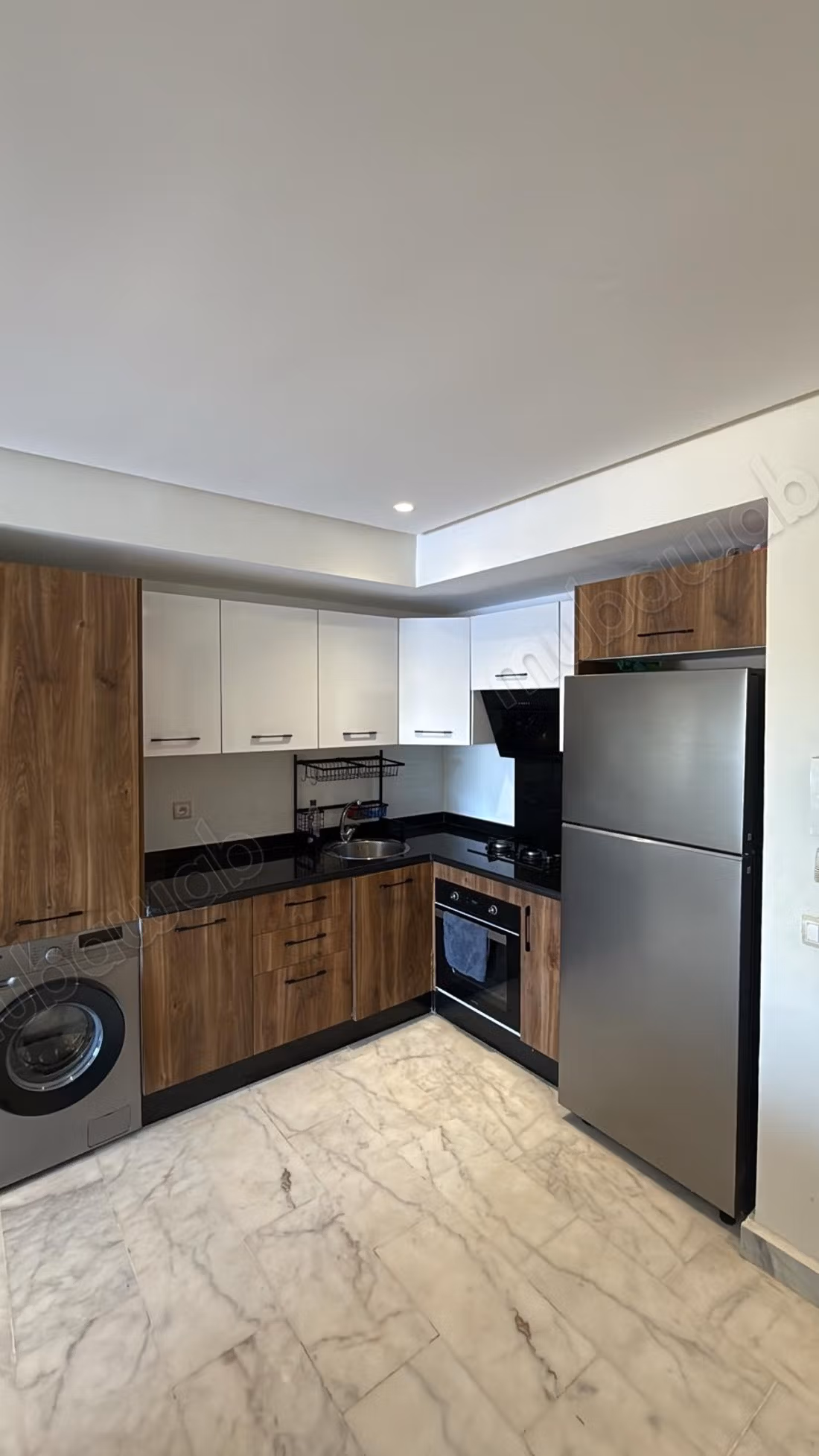 Apartamento amueblado con piscina