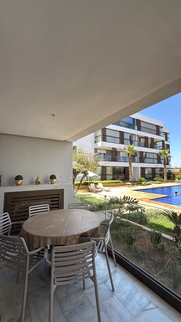 Appartamento arredato con piscina