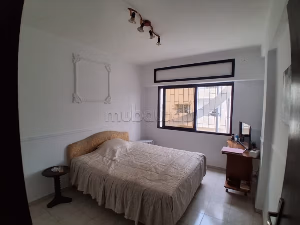 Villa de haut standing à vendre à Riyad. Surface totale 230 m². Antenne parabolique et Porte blindée