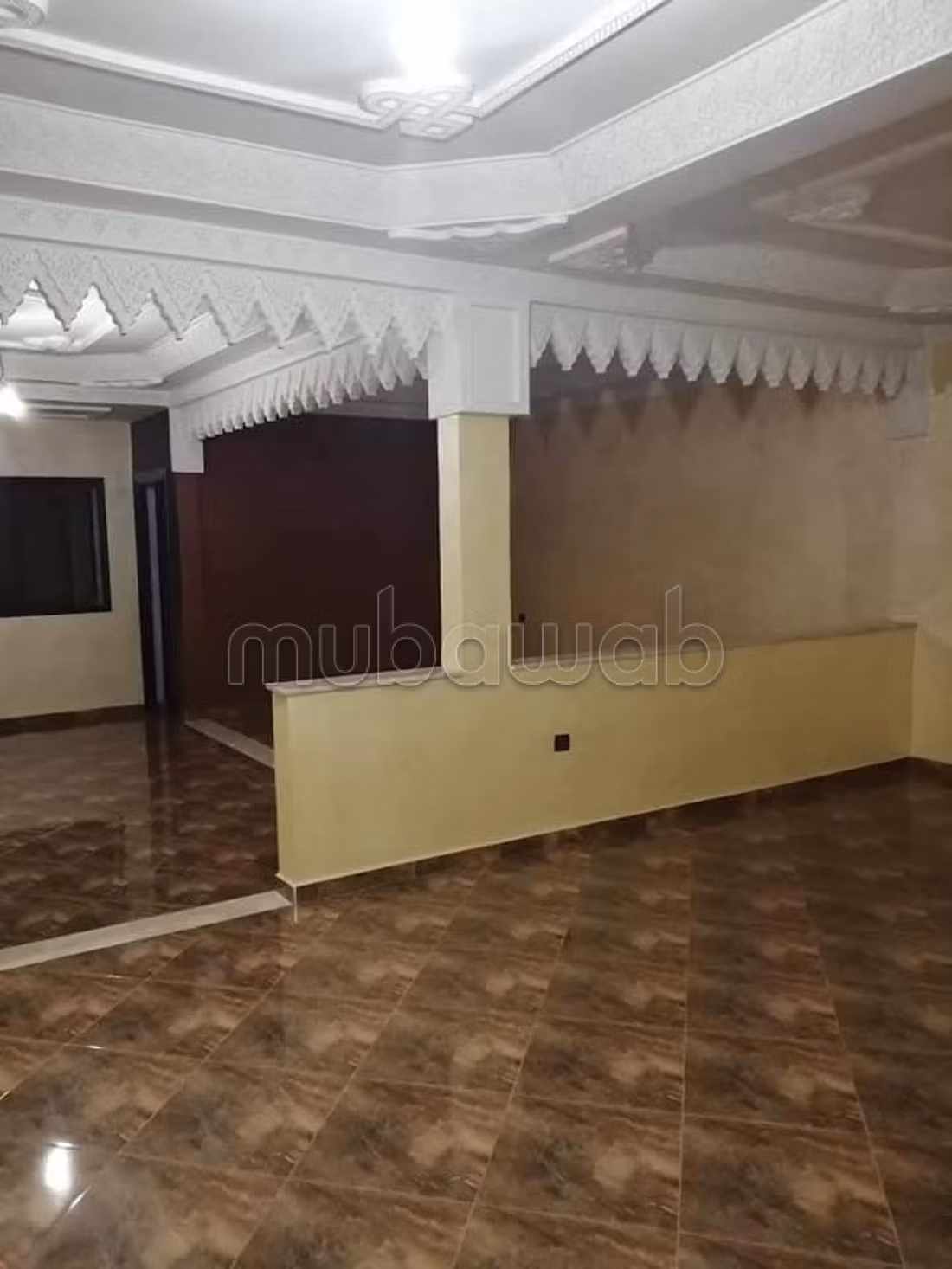 Kopen: huizen. 7 Slaapkamers. Garage