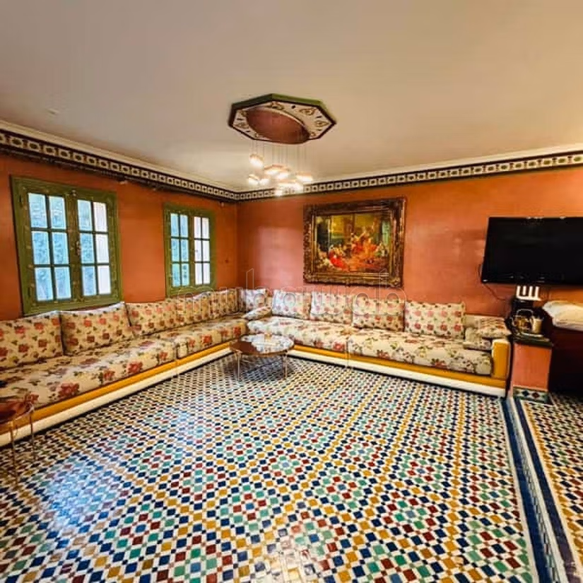 Villa in Affitto di 283.0 m² a Marrakech, Riad Essalam