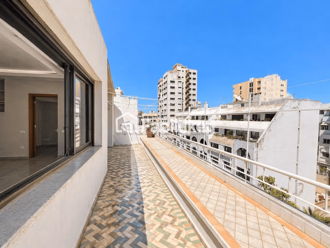Appartamento di 300 m² a Casablanca