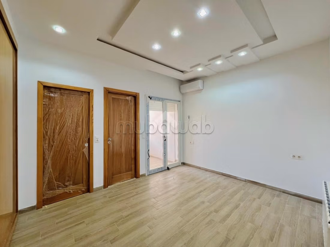 Etage de villa en location