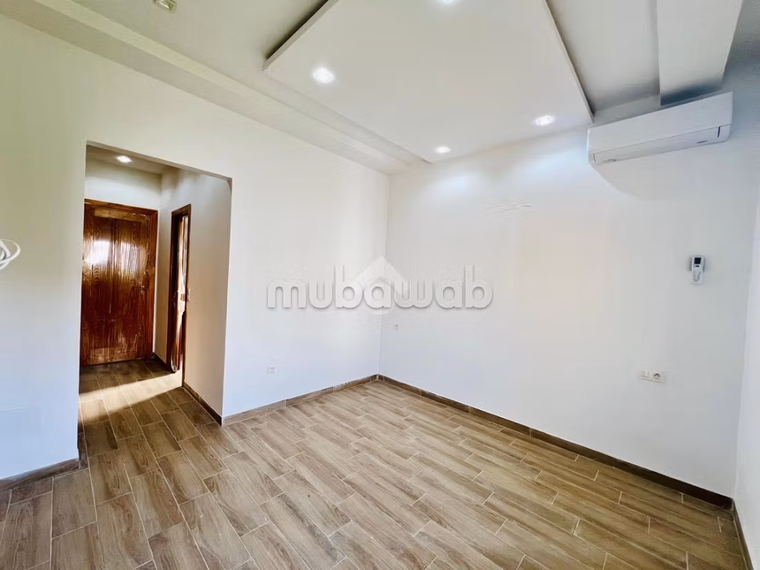 Etage de villa en location