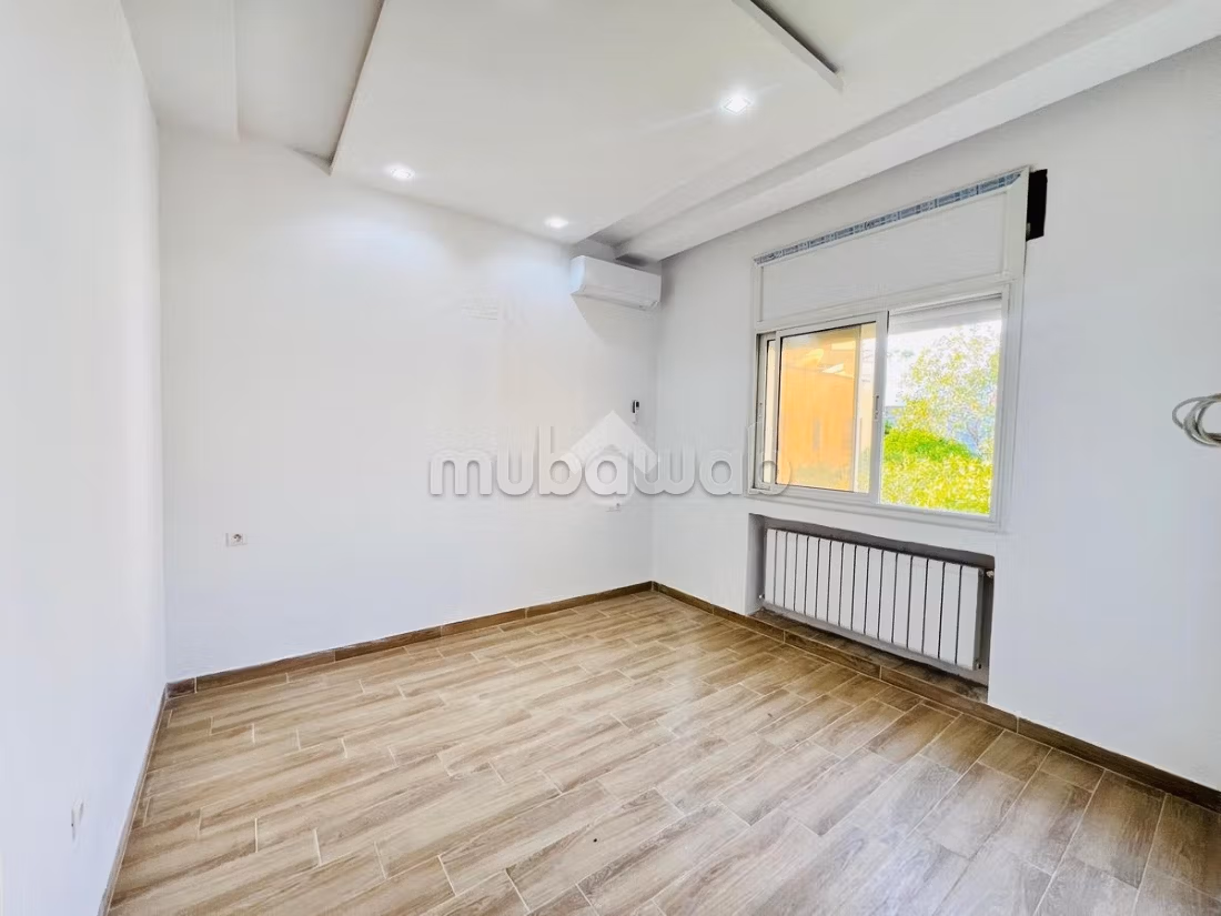 Etage de villa en location
