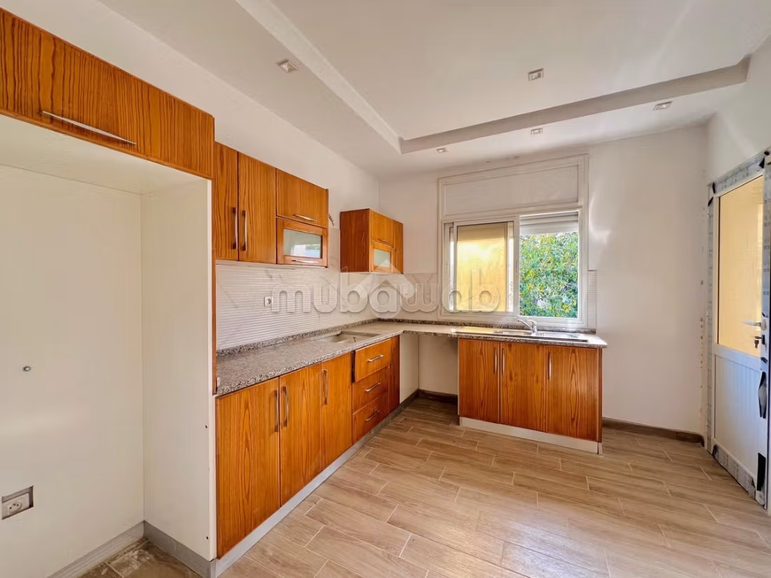 Etage de villa en location