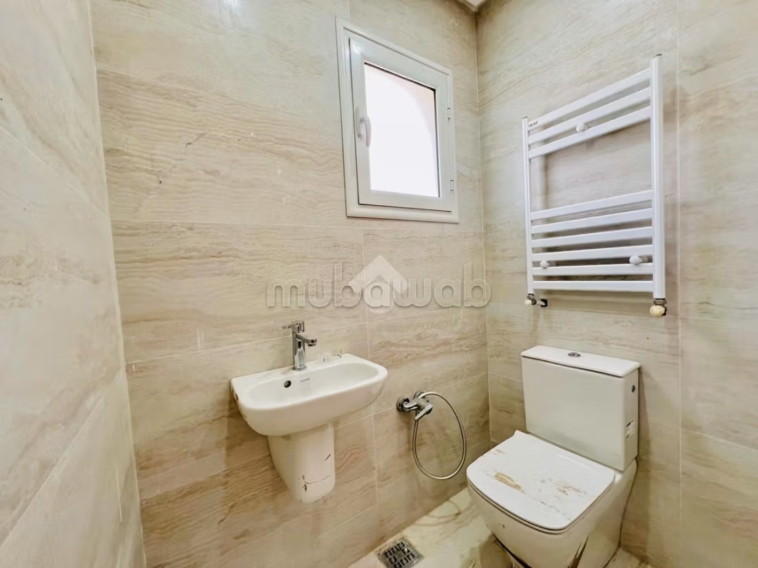Etage de villa en location