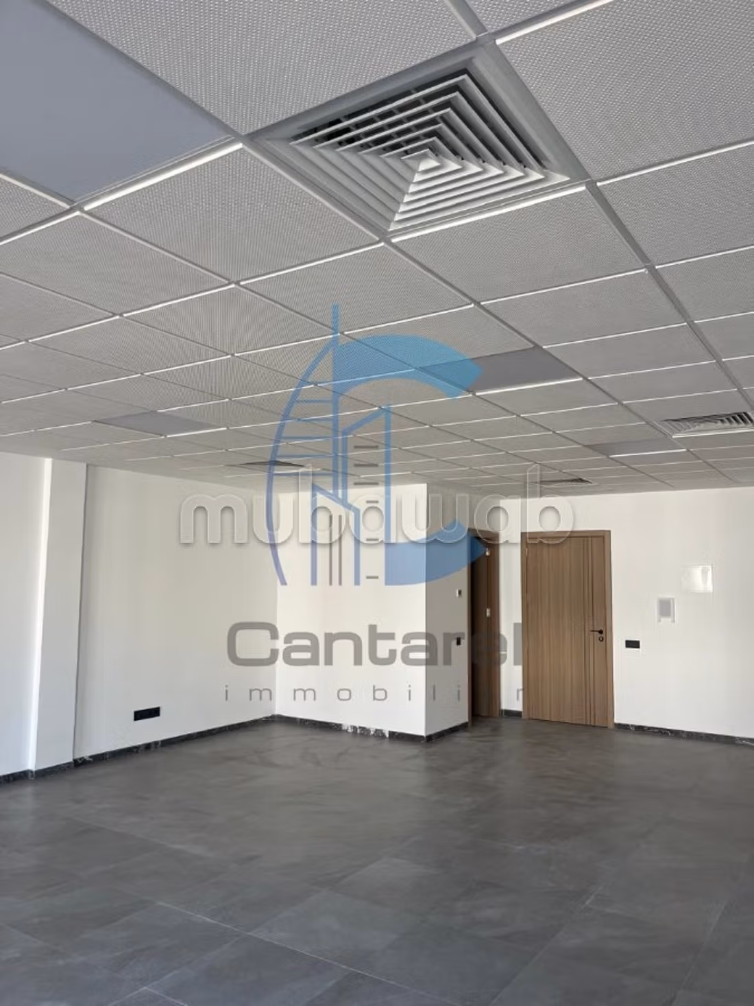 Sidi Maarouf: 2 modern office floors available for rent