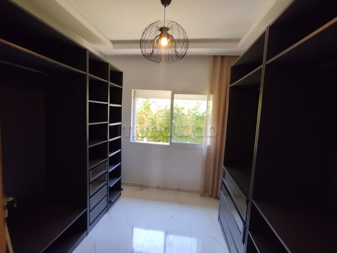 Magnificent Ground Floor Apartment with Pool