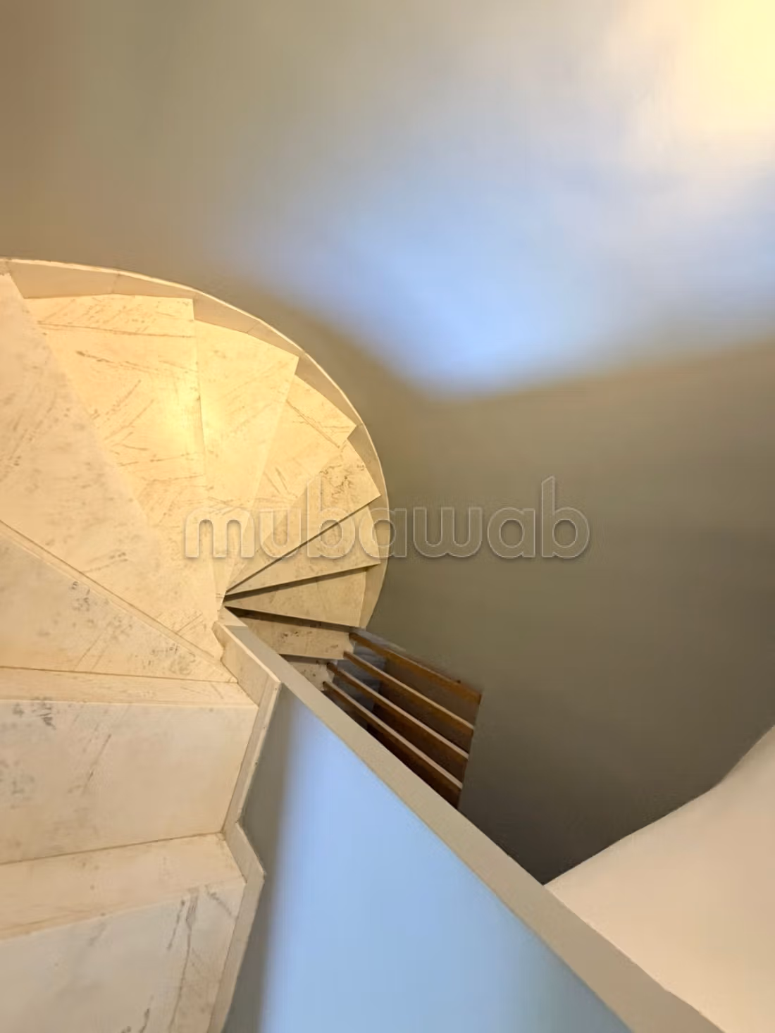Luxury home for sale. 4 beautiful rooms. Usable fireplace, General air conditioning