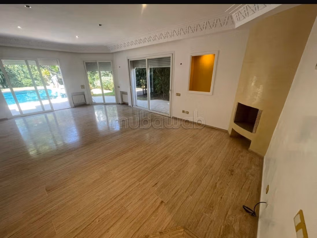 Villa de luxe à louer à Californie. Superficie 510 m². Tout confort avec cheminée et climatisation