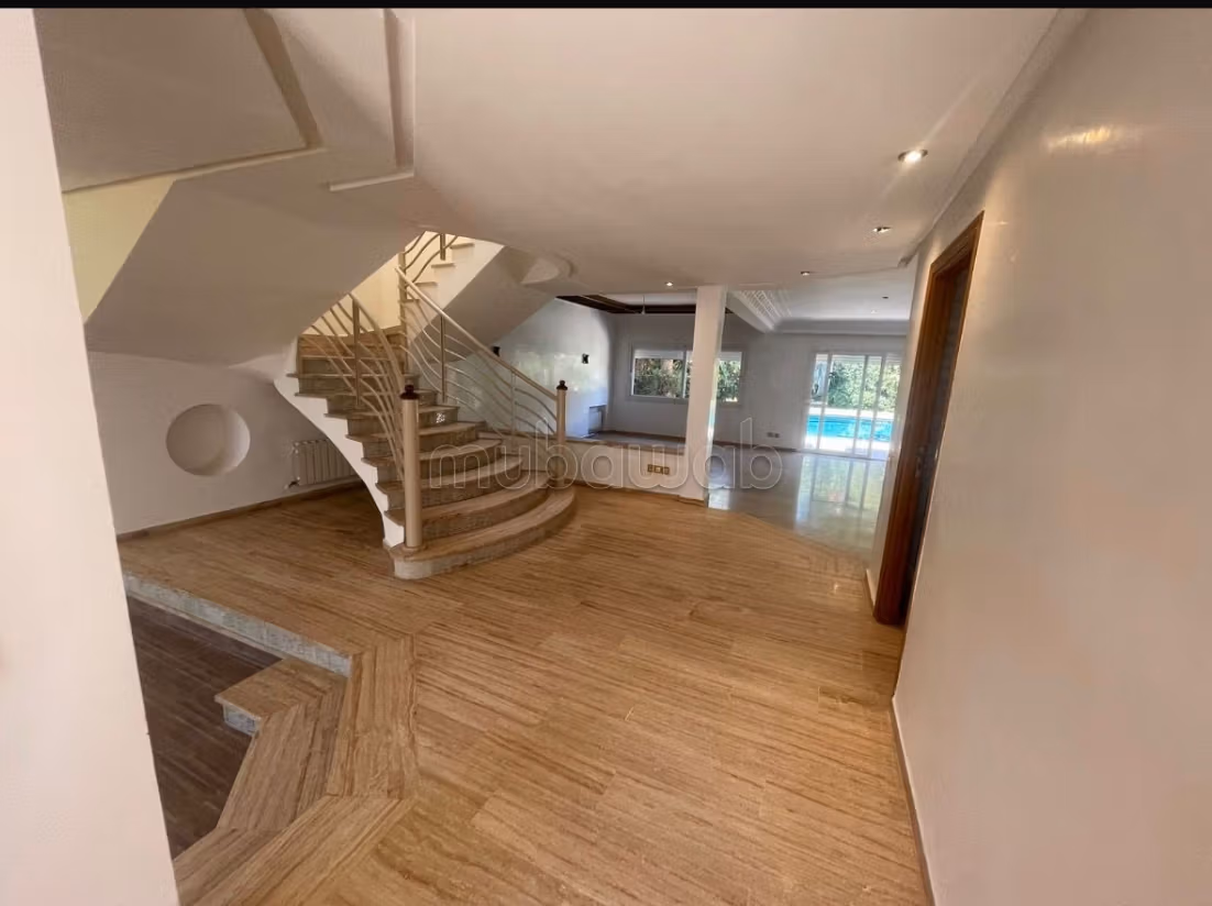 Villa de luxe à louer à Californie. Superficie 510 m². Tout confort avec cheminée et climatisation