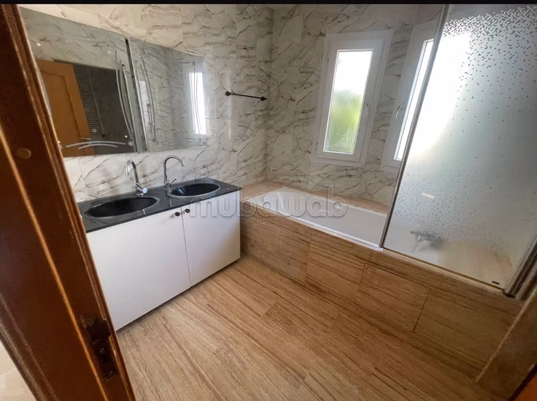 Villa de luxe à louer à Californie. Superficie 510 m². Tout confort avec cheminée et climatisation