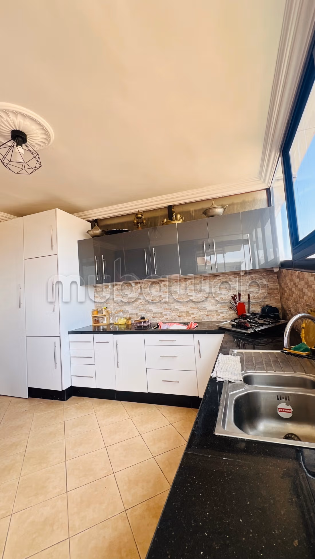 Louez cet appartement à Route Casablanca.
Superficie 150 m².
Places de parking et terrasse