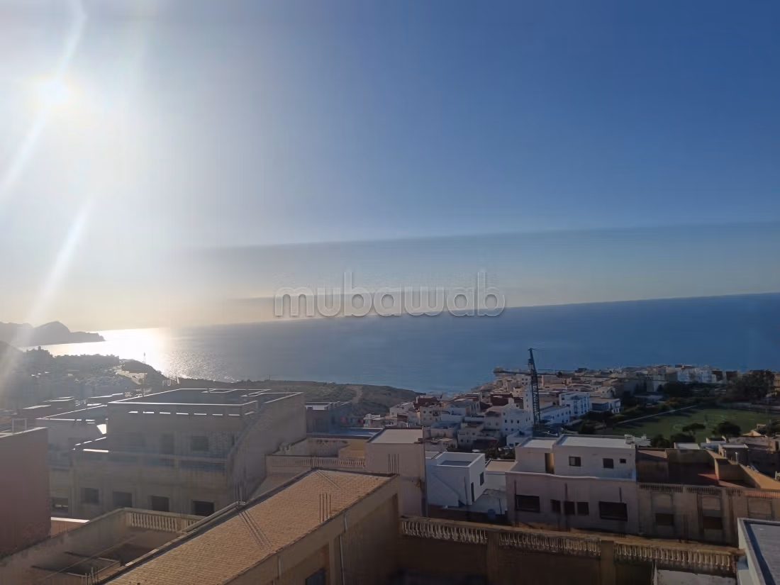 Vente d'un bel appartement à Al Hoceima.
Superficie 95 m².
Ascenseur et terrasse