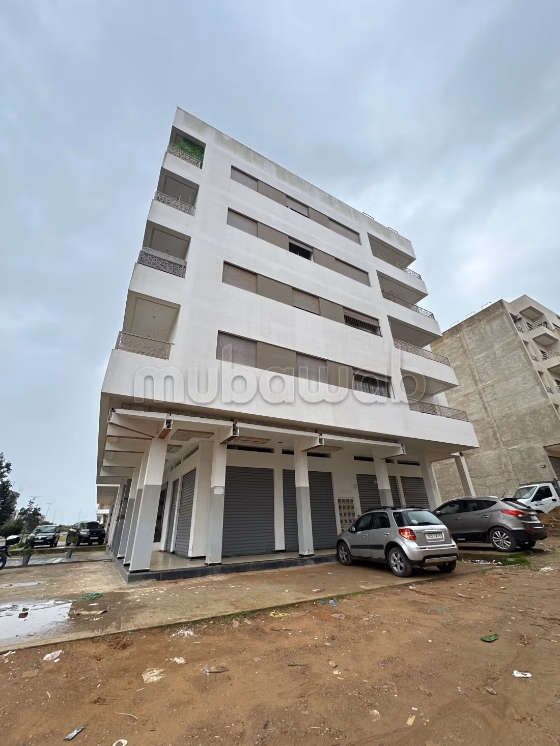 Modern 3 Bedroom Apartment for Sale with Lift