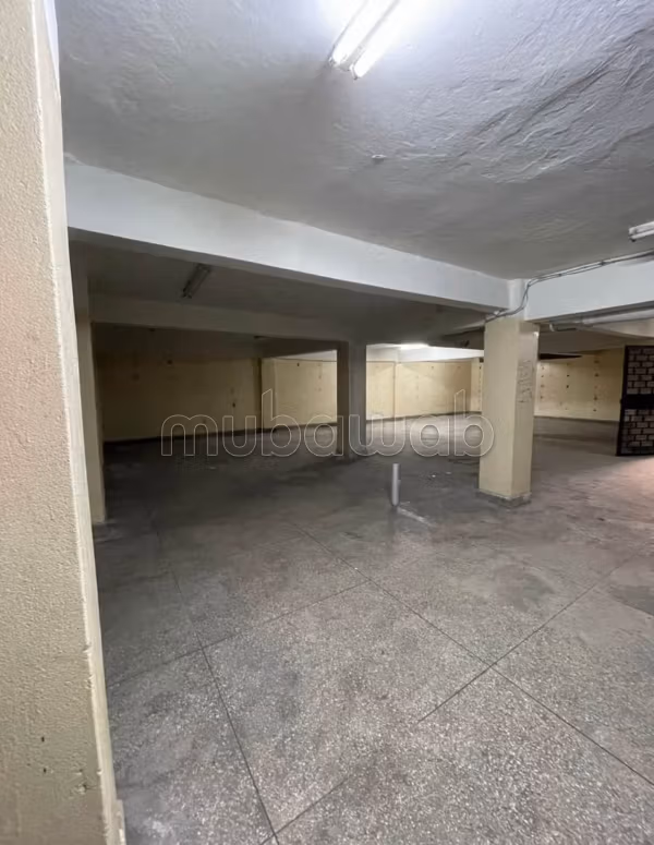 Dépôt à vendre à belvédère