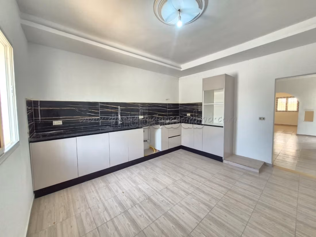 Bella casa in affitto annuale S1 a Midoun
