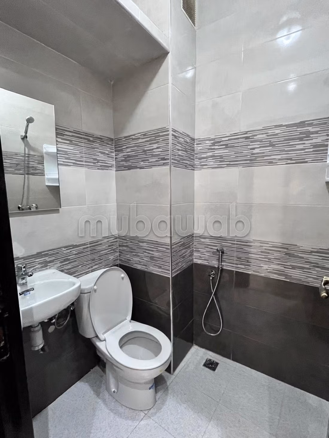 Joli appartement neuf meublé jamais habité, Agadir