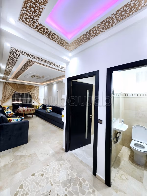 Appartement de vacances à louer à Guéliz. 4 pièces. Salon Marocain, sécurité