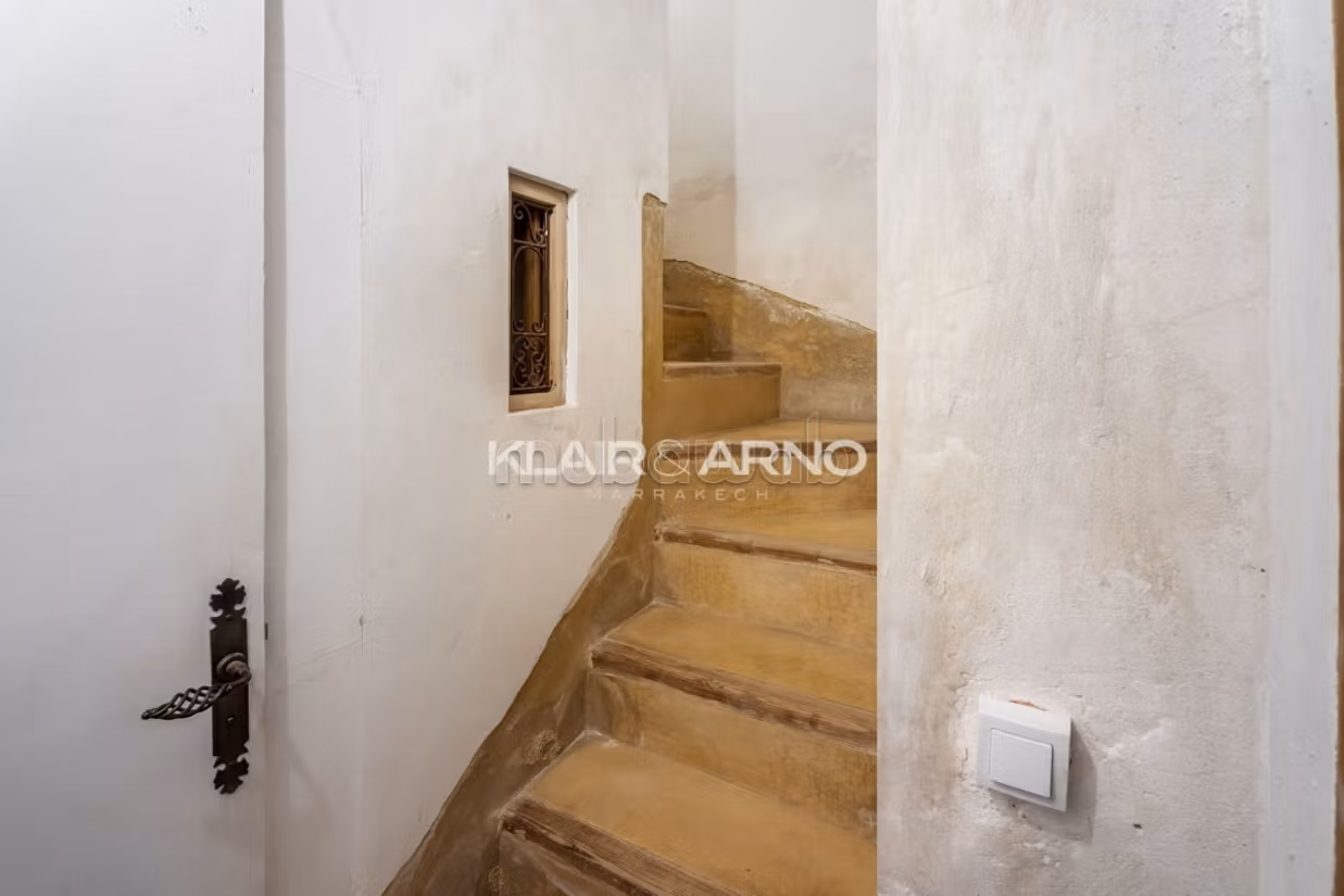 FOUDOUNK 80m² 
Medersa Ben Youssef 
4 Chambres