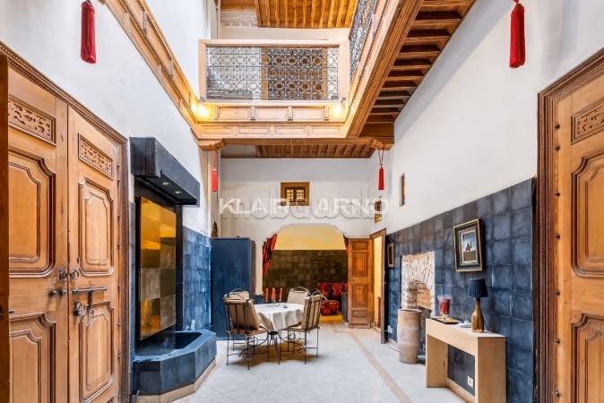 FOUDOUNK 80m² 
Medersa Ben Youssef 
4 Chambres