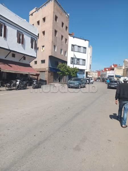 Beau local à vendre à Derb baladia 
Superficie 117 m²