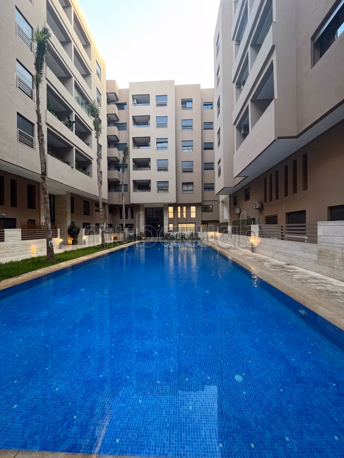 Exceptional duplex in a residence with swimming pool