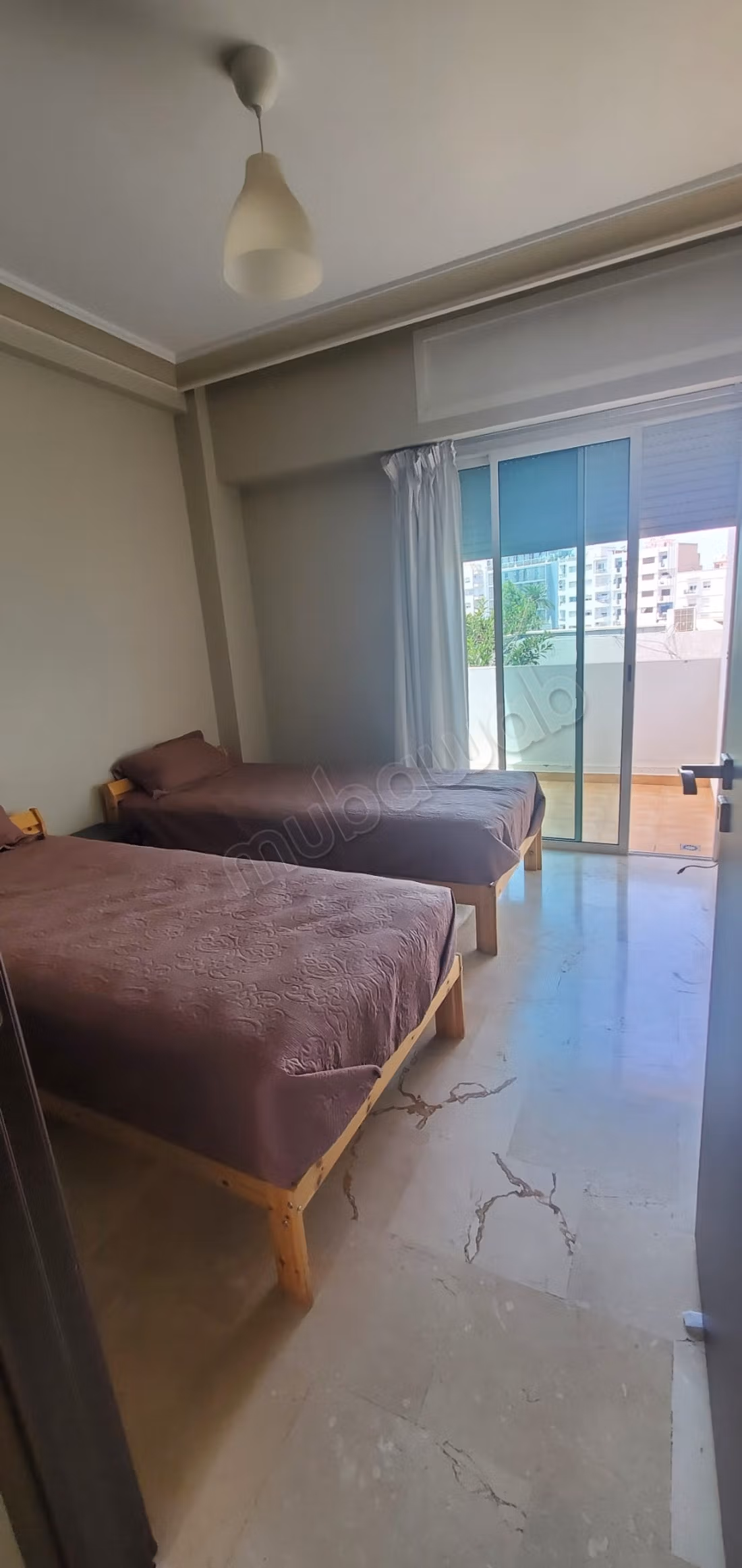 Location d'un appartement à Quartier Administratif. 3 belles chambres. Bien meublé