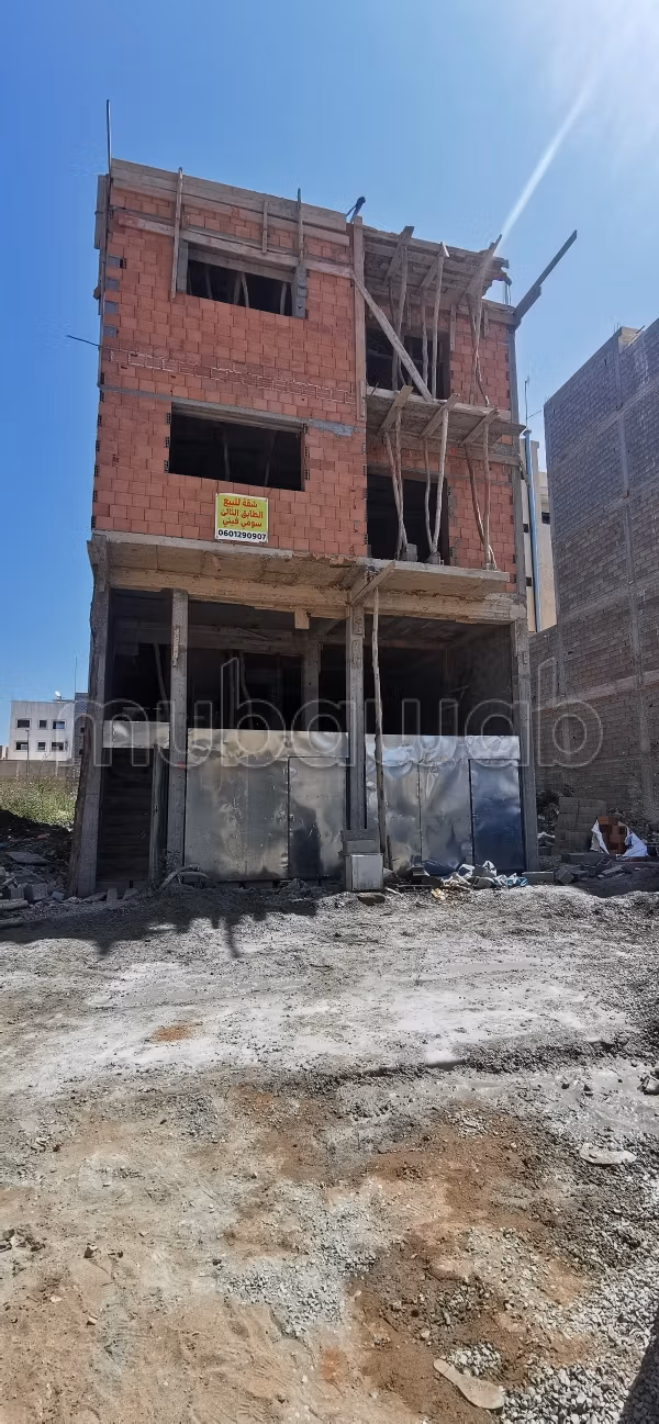 Appartement à vendre au troisième étage Khla environnemental Jinan Zenata