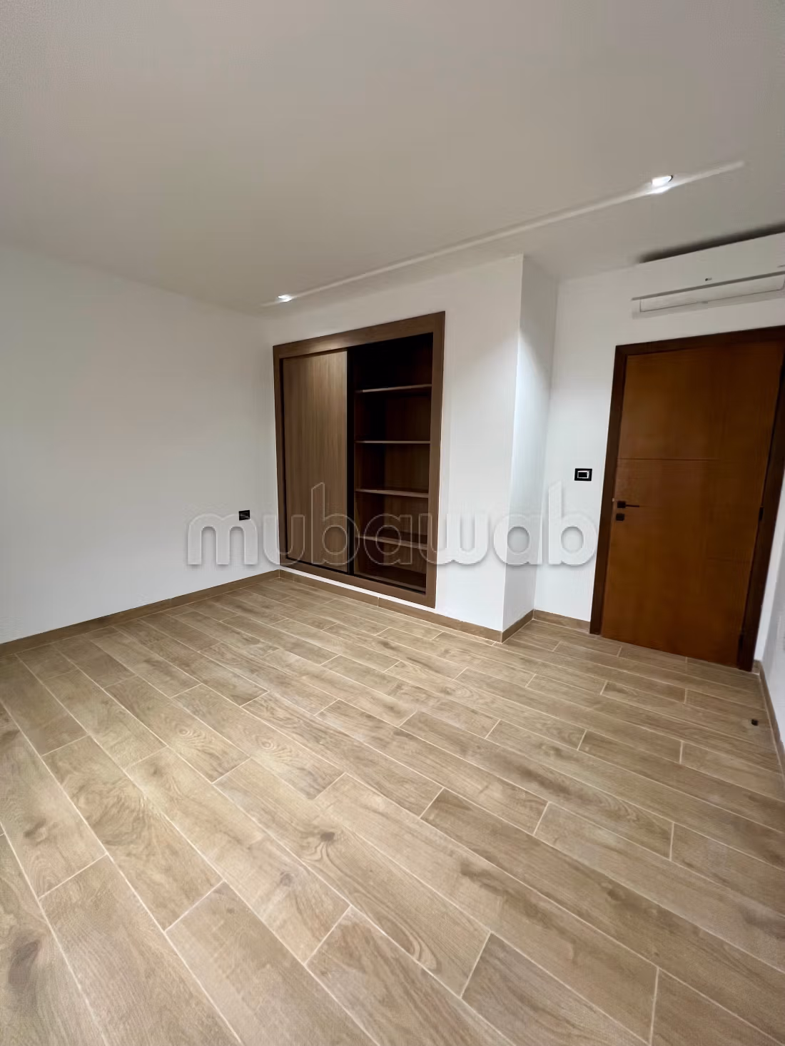 À vendre s2 neuf jamais habité Ain zaghouan nord