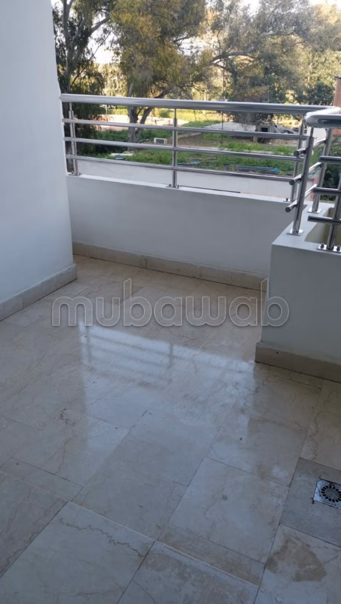 Two-bedroom apartment for rent with park view