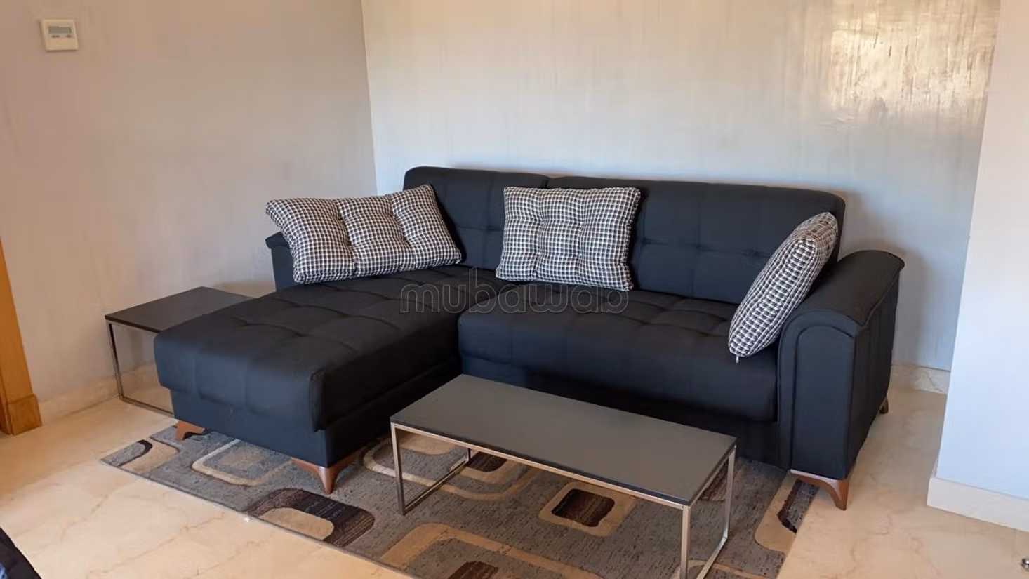 Two-bedroom apartment for rent with park view