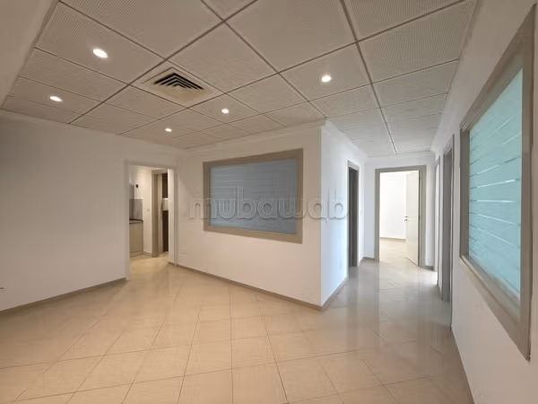 Un bureau A3 au Lac 2