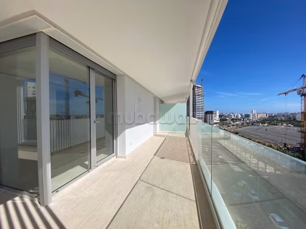 Apartment for rent in Casablanca Finance City. 2 lovely rooms. Private car park
