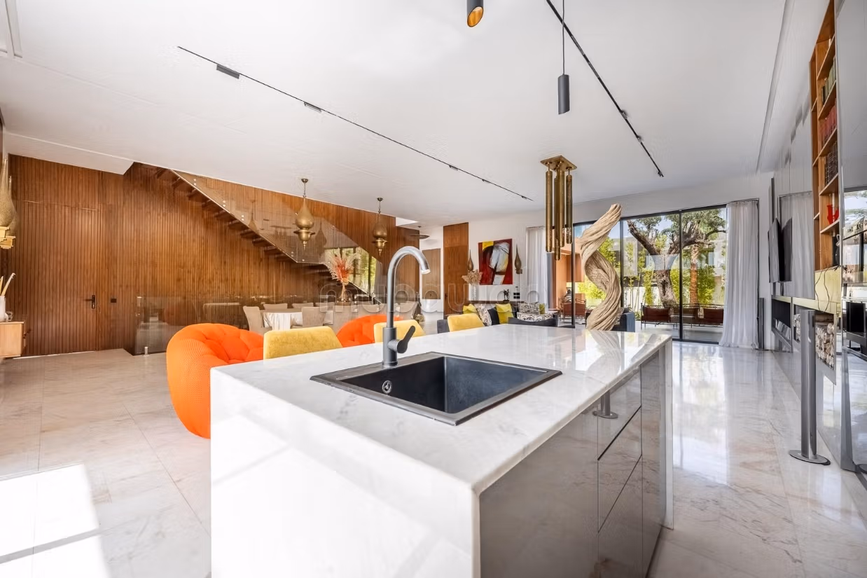 Villa in Affitto per Vacanze ad Agdal Marrakech