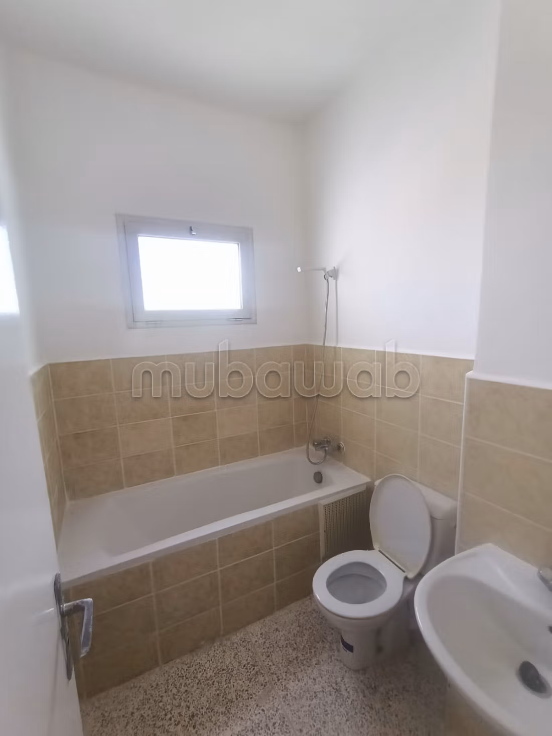 Three-Faced Apartment
