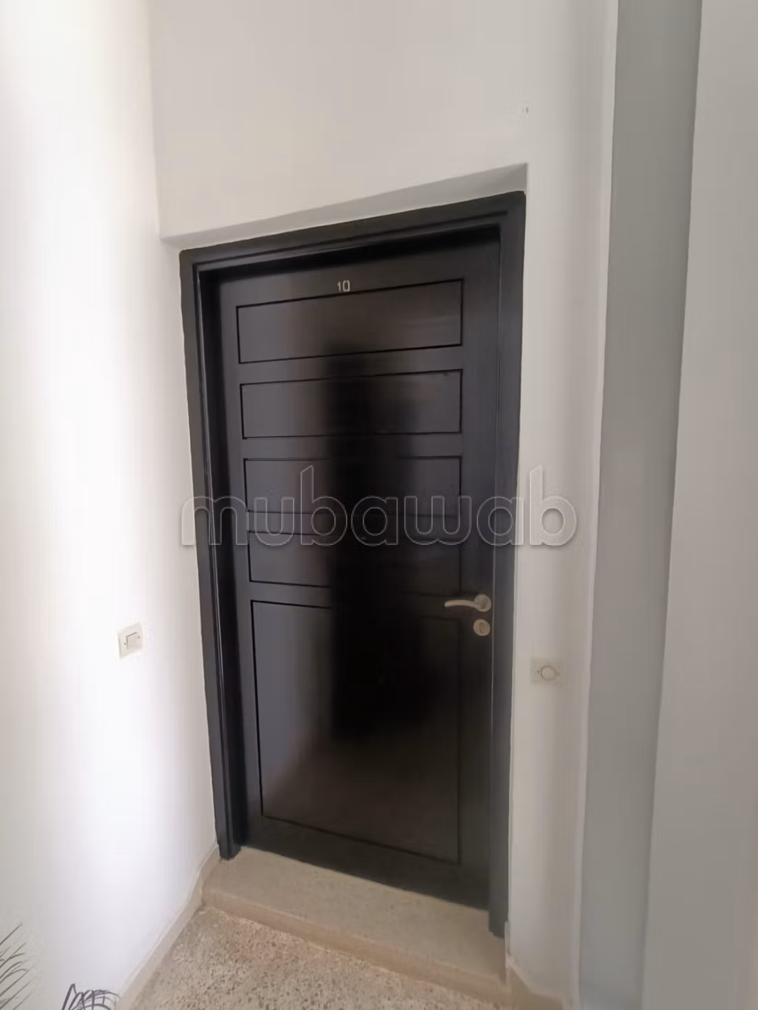 Three-Faced Apartment