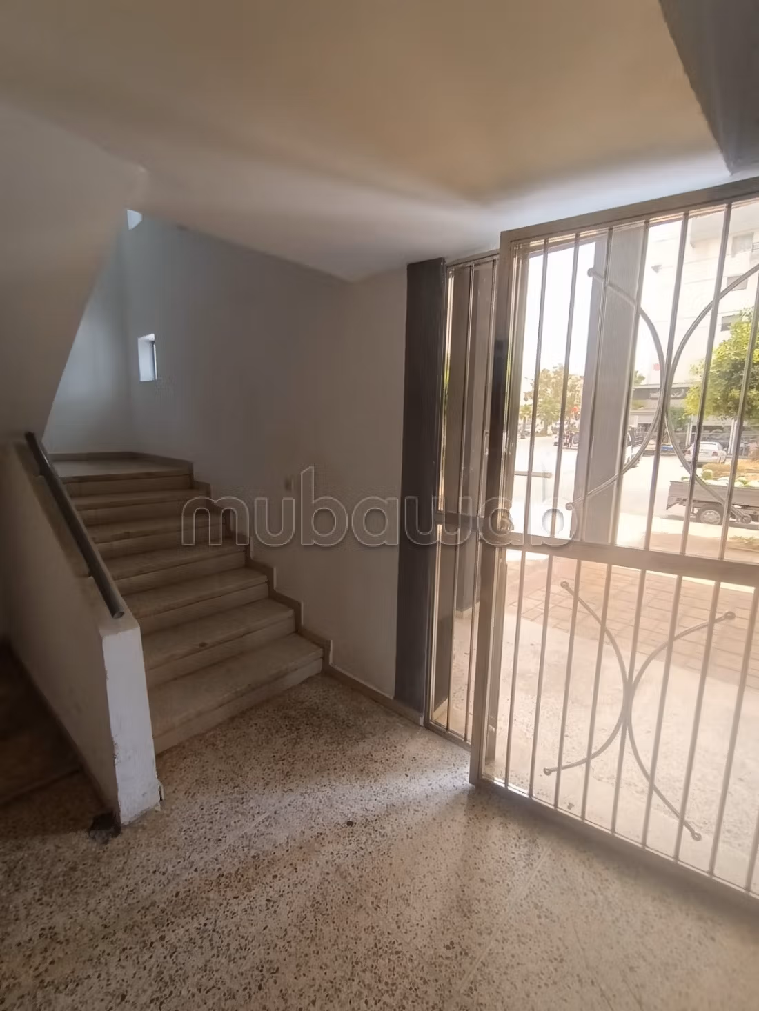 Three-Faced Apartment