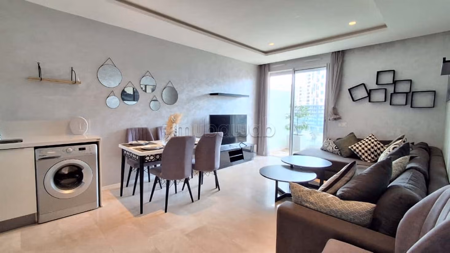 Perle rare à CFC: studio avec terrasse, parking et accès mall — 2