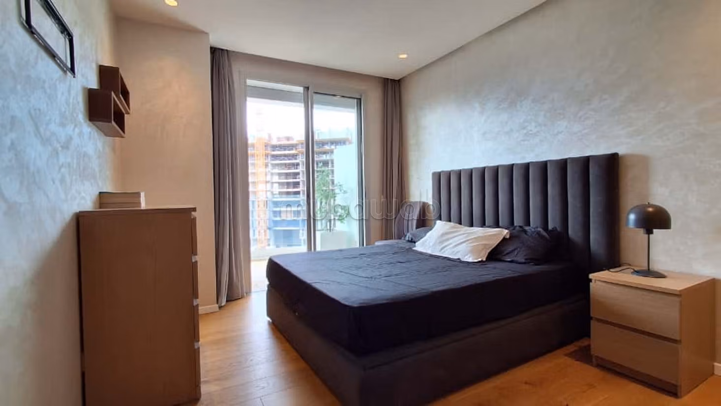 Perle rare à CFC: studio avec terrasse, parking et accès mall — 5
